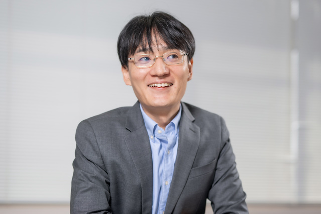 佐藤正寛 氏
